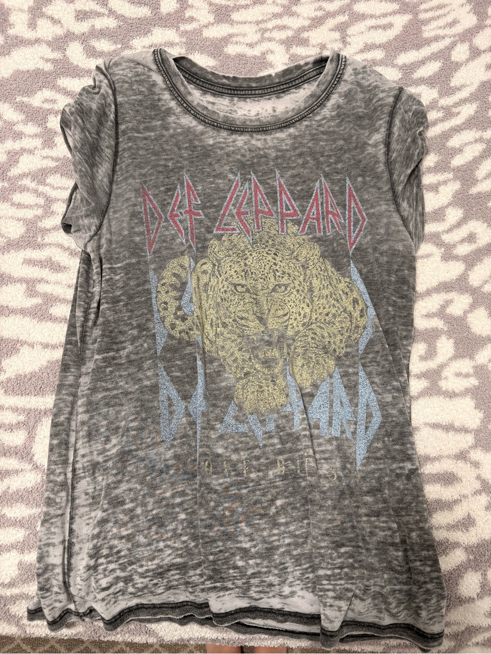 Recycled Karma Def Leppard “love bites” tee